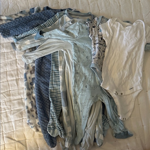 cloud island Other - 8 piece 6-9mo. Cozy Baby Boy Clothes (025)